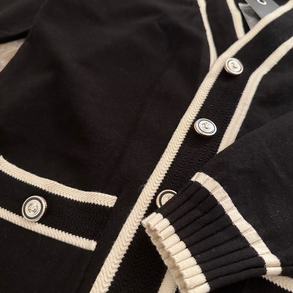 Metric Knit Black Cardigan - Picture 2 of 4